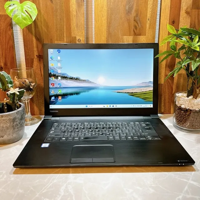 Dynabook B75/DP☘ i7第8世代☘メモリ16GB☘SSD256GB【AKHRC2403005】