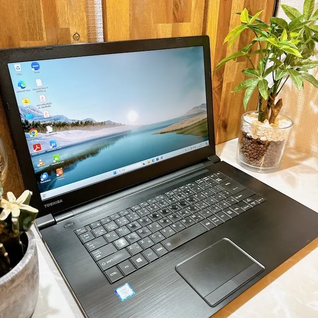 Dynabook B75/DP☘ i7第8世代☘メモリ16GB☘SSD256GB【AKHRC2403005】