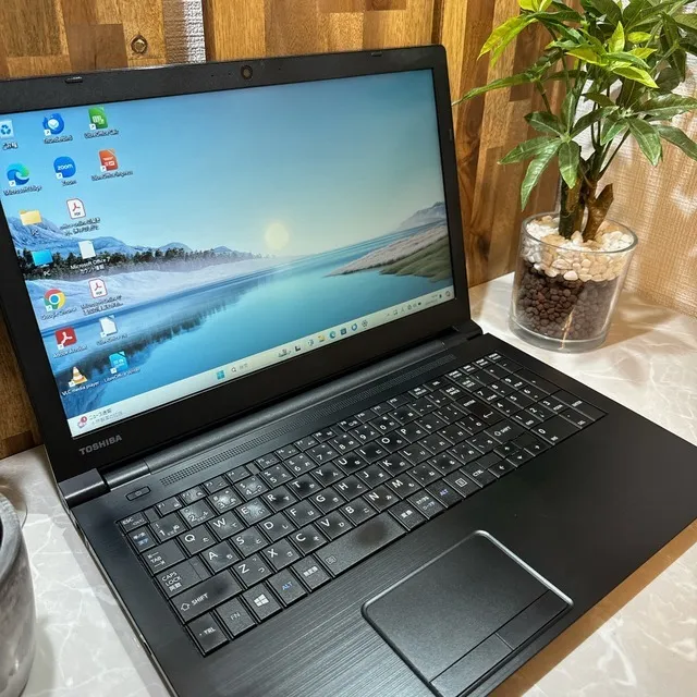 Dynabook B65/H☘️i7第8世代☘️メモリ8GB☘️SSD256GB【YKHRC2403020】