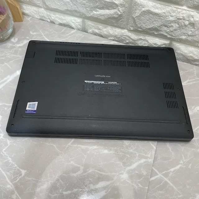 【美品】Dell Latitude 5300✨️メモ16G✨️i7第8世代✨️SSD【THRC2403012】