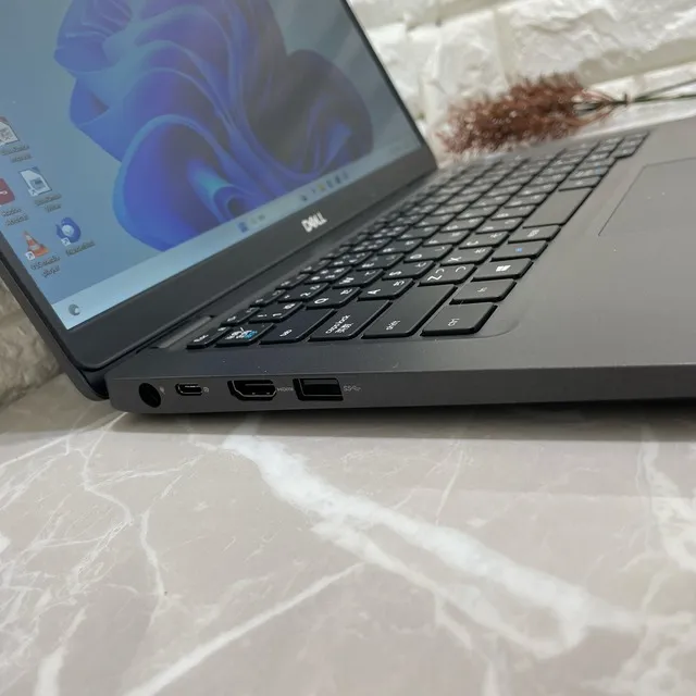 【美品】Dell Latitude 5300✨️メモ16G✨️i7第8世代✨️SSD【THRC2403012】