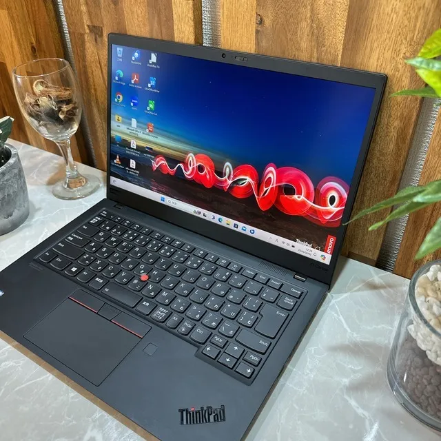 Thinkpad X1 Carbon☘️i7第8世代☘️SSD512GB/メモ8GB【VKHRC2403018】