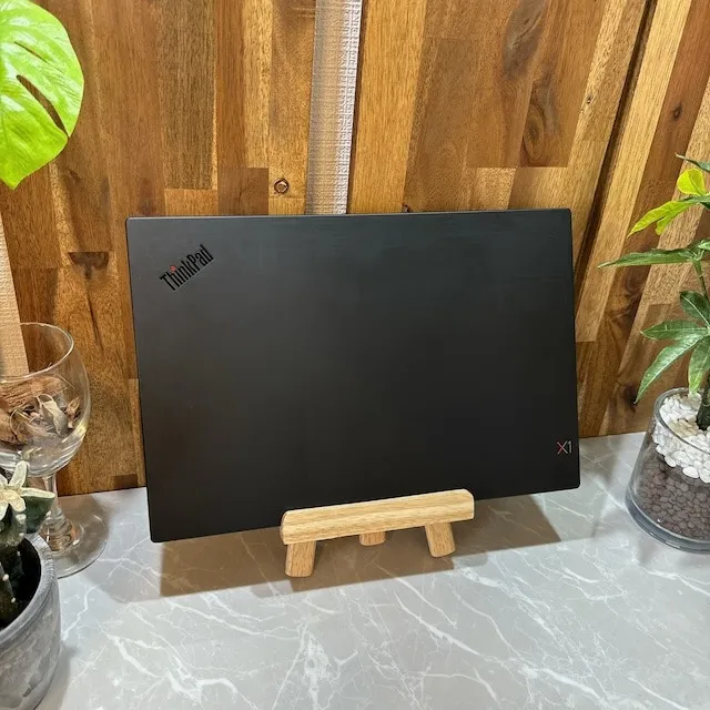 Thinkpad X1 Carbon☘️i7第8世代☘️SSD512GB/メモ8GB【VKHRC2403018】