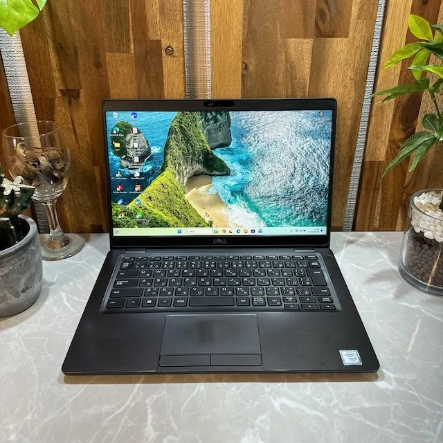 【美品】Dell Latittude 5300☘️メモ16G☘️i5第8世代☘️SSD【VKHRC2403038】