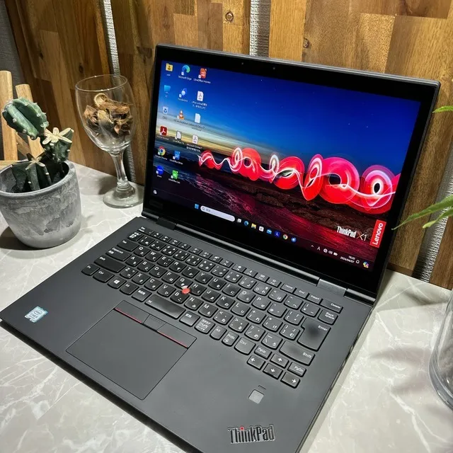 【美品】Thinkpad X1 Yoga☘️i5第8世代☘️メモ8G☘️SSD256G【VKHRC2403040】