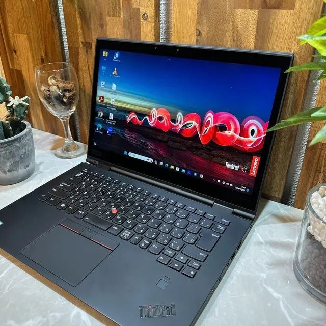 Thinkpad X1 Yoga☘️SSD256GB☘️i5第8世代☘️メモリ8GB【VKHRC2403056】