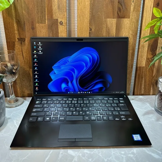 【美品】VAIO VJPK11C11N☘️i7第8世代☘️メ16G☘️SSD256GB【VKHRC2403071】