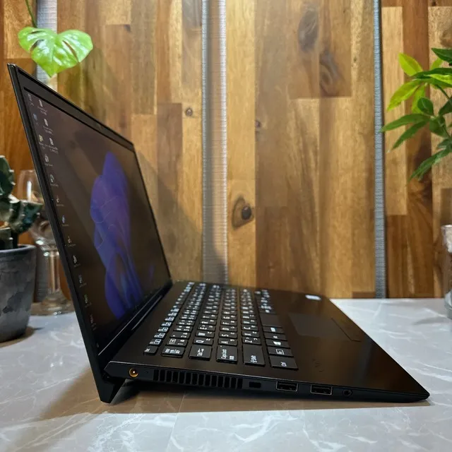 【美品】VAIO VJPK11C11N☘️i7第8世代☘️メ16G☘️SSD256GB【VKHRC2403071】