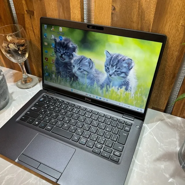 【極美品】Dell Latitude 5300☘️i5第8世代☘️SSD256GB【VKHRC2403077】