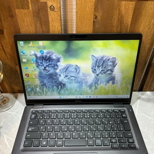 【極美品】Dell Latitude 5300☘️i5第8世代☘️SSD256GB【VKHRC2403077】