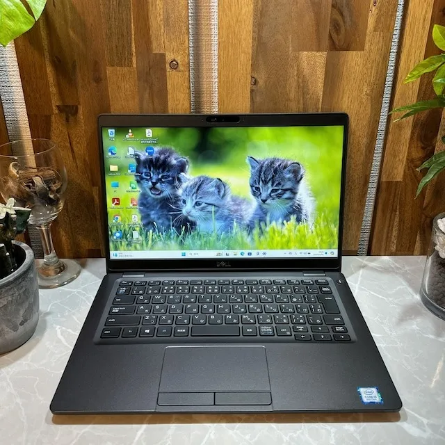 【極美品】Dell Latitude 5300☘️i5第8世代☘️SSD256GB【VKHRC2403077】