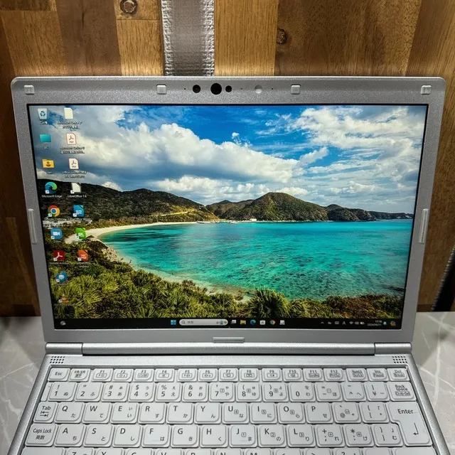 【美品】Let's note SV7☘️i5第8世代☘️ SSD256G/メモ8GB【VKHRC2403058】