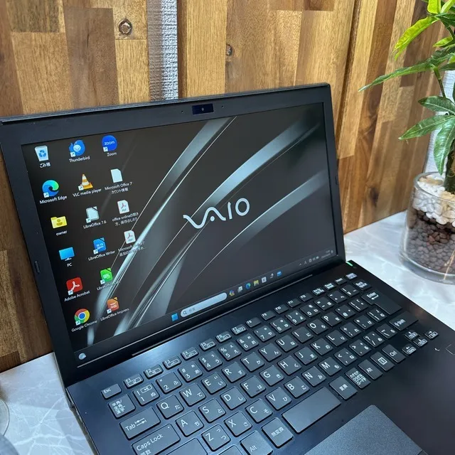 VAIO Pro PG☘️Core i5第8世代☘️SSD256GB☘️メモリ8GB【VKHRC2403075】