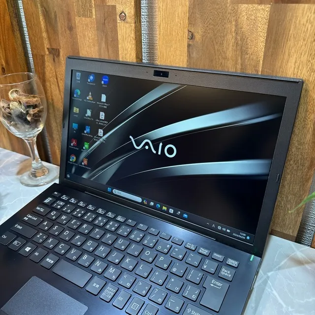 VAIO Pro PG☘️Core i5第8世代☘️SSD256GB☘️メモリ8GB【VKHRC2403075】