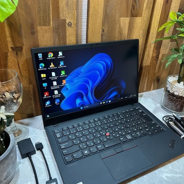 【美品】Thinkpad X1 Carbon☘️メ16G☘️i5第10世代 /SSD【PKHRC2404007】