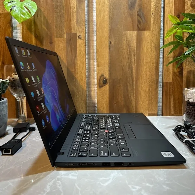 【美品】Thinkpad X1 Carbon☘️メ16G☘️i5第10世代 /SSD【PKHRC2404007】