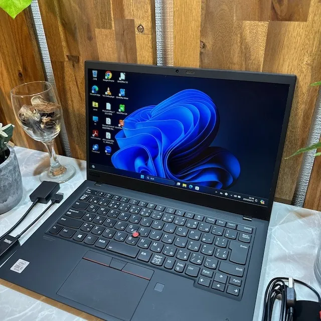 【美品】Thinkpad X1 Carbon☘️メ16G☘️i5第10世代 /SSD【PKHRC2404007】