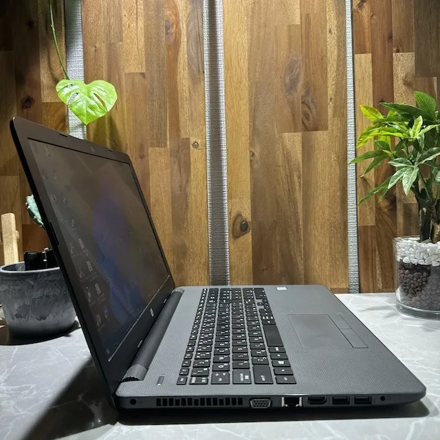 HP ProBook 260 G6 ☘️i5第7世代☘️SSD256GB ☘️メモリ8GB【VKHRC2404009】