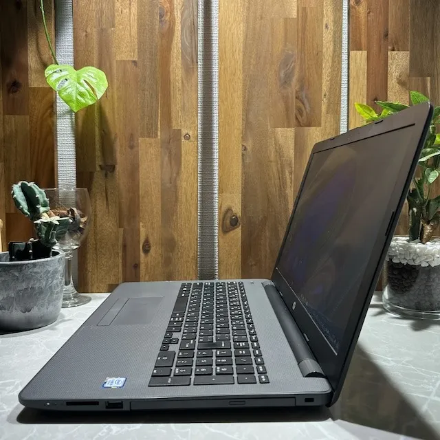 HP ProBook 260 G6 ☘️i5第7世代☘️SSD256GB ☘️メモリ8GB【VKHRC2404009】