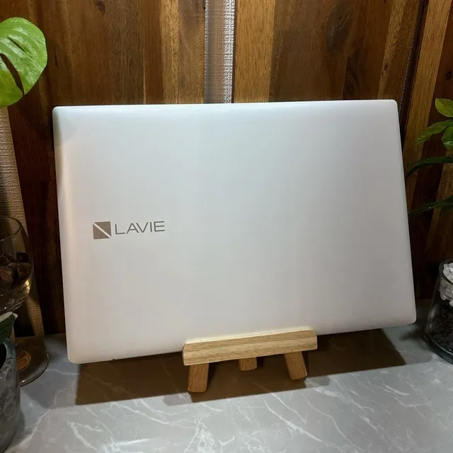 【美品】NEC LAVIE Direct☘️メモリ8GB ☘️i7第8世代 /SSD【VKHRC2404105】