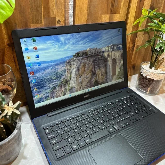 【美品】Dell Inspiron 3593☘️i3第10世代☘️SSD256GB【VKHRC2404082】