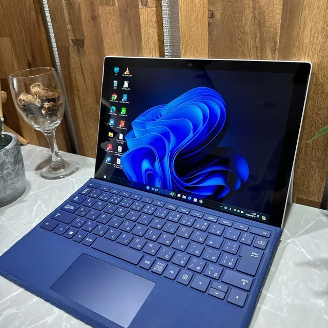 Surface Pro 6 ☘️メモ8GB☘️Core i5第8世代☘️SSD128G【VKHRC2404033】