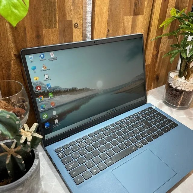 Dell Inspiron 15 3511☘️第11世代☘️メモ8GB☘️SSD256GB【VKHRC2404070】