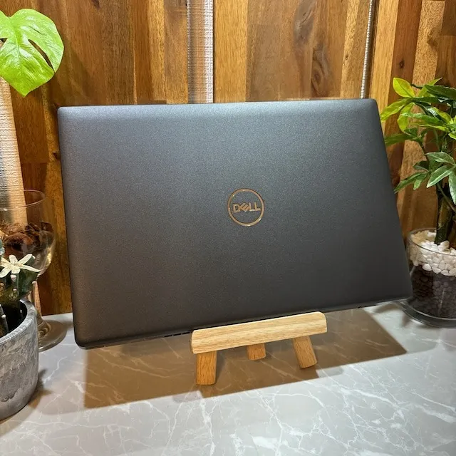 【美品】Dell Latitude 3520☘️i5第11世代☘️メモ16G☘️SSD【VKHRC2404052】