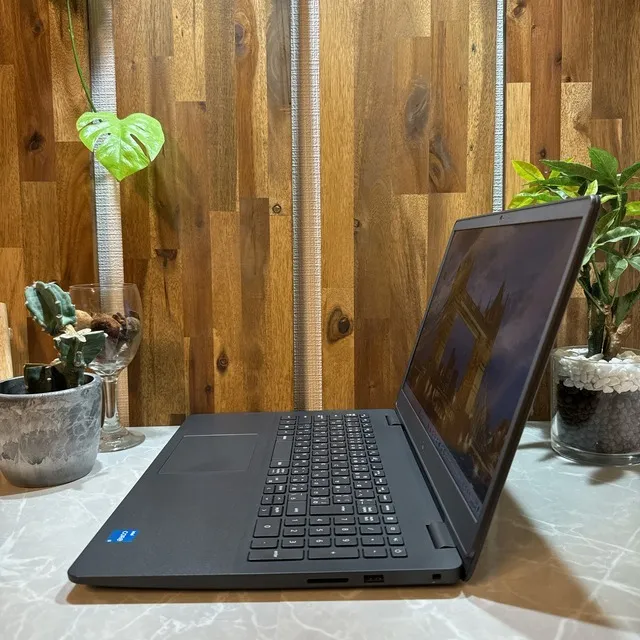 【美品】Dell Vostro 5300☘️SSD256G+HDD500GB【VKHRC2404083】