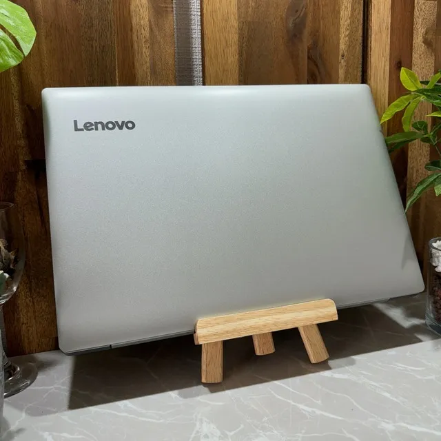 【美品】Lenovo ideapad 320☘️i7第7世代☘️メモリ8G☘️SSD【VKHRC2404042】