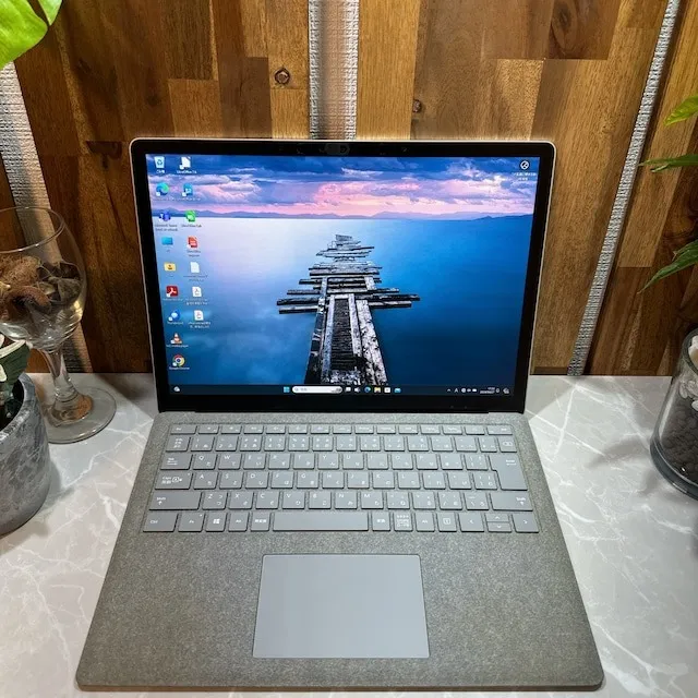 【美品】Surface Laptop 2☘️メ8GB☘️i5第8世代/SSD256G【VKHRC2404095】