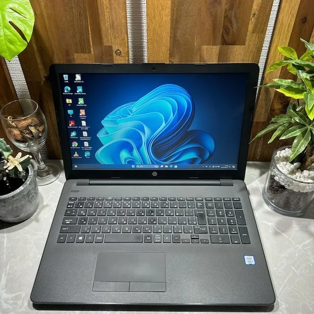 HP 250 G6☘️Core i5第7世代 /メモリ8GB☘️SSD256GB【VKHRC2404028】