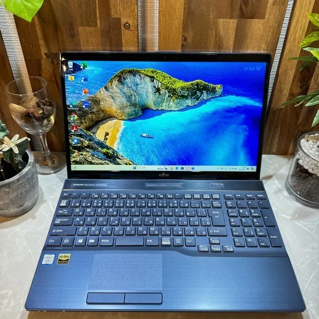 【美品】LIFEBOOK WA3/D1☘️メモ16G☘️i7第8世代☘️SSD1TB【VKHRC2404152】