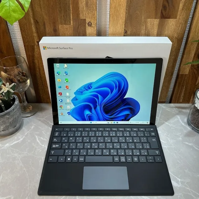 Surface Pro 6 ブラック☘️i5第8世代 ☘️SSD256GB☘️メモ8G【VKHRC2404147】