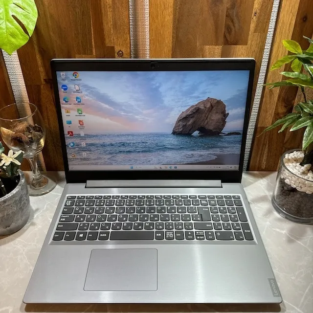 【美品】Lenovo Ideapad☘️i7第8世代☘️SSD256G+HDD1TB【VKHRC2404068】