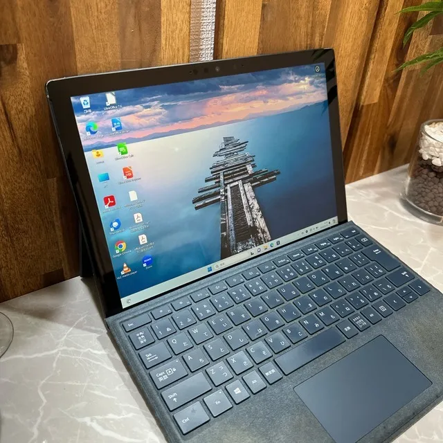 Surface Pro 7ブラック☘️i5第10世代☘️SSD256GB☘️メモリ8G【VKHRC2405010】