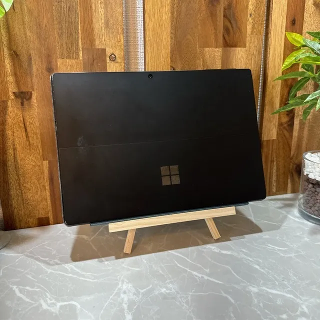 Surface Pro 7ブラック☘️i5第10世代☘️SSD256GB☘️メモリ8G【VKHRC2405010】