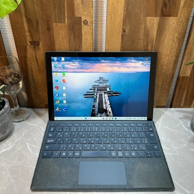 Surface Pro 7ブラック☘️i5第10世代☘️SSD256GB☘️メモリ8G【VKHRC2405010】