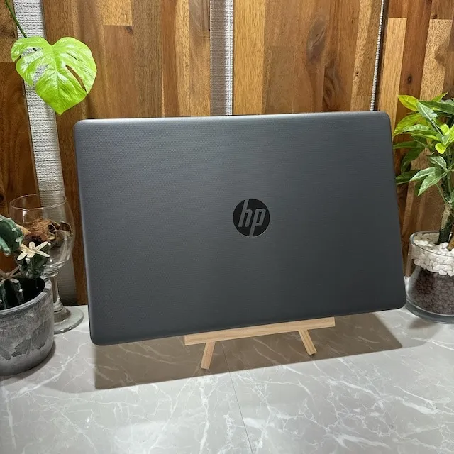 【美品】HP 250 G7☘️i5第8世代 ☘️メモリ8GB☘️SSD256GB【VKHRC2405005】