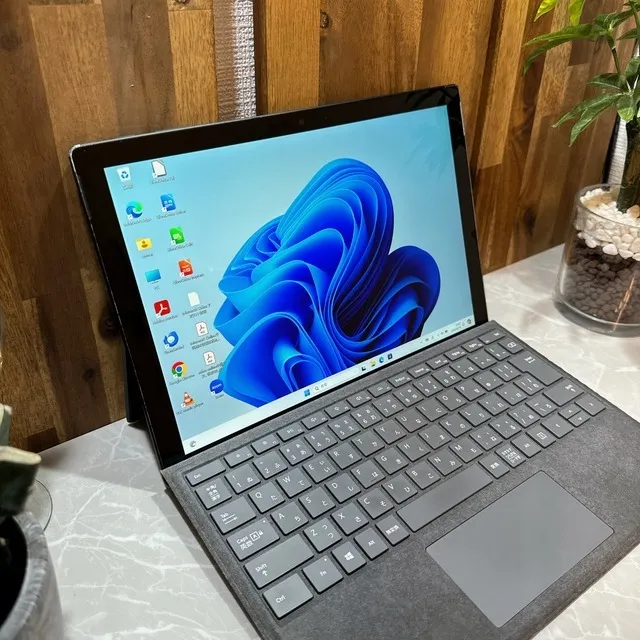 Surface Pro 6 ブラック☘️i5第8世代 /SSD256GB☘️メモ8G【KHRC2404003】