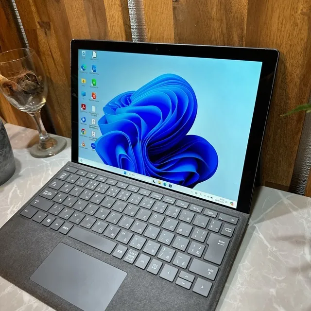 Surface Pro 6 ブラック☘️i5第8世代 /SSD256GB☘️メモ8G【KHRC2404003】