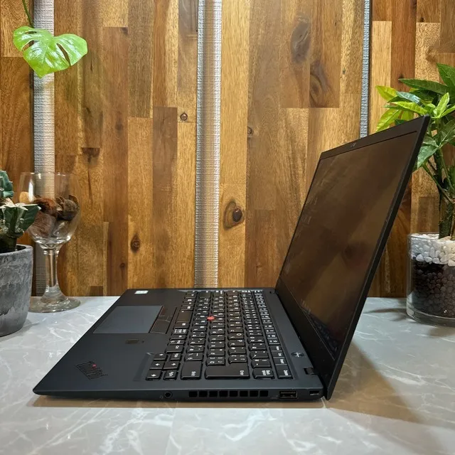 【美品】Thinkpad X1 Carbon☘️SSD128GB☘️i5第8世代☘️【KHRC2404004】