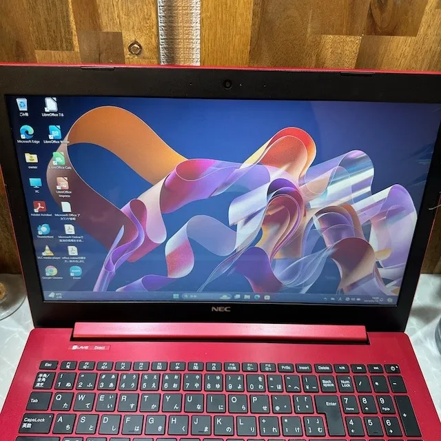 【美品】NEC LAVIE Direct☘️メモ8G☘️i5第8世代☘️SSD256G【PKHRC2404012】