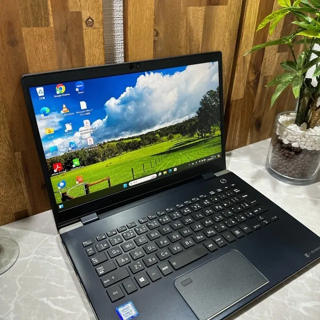 【美品】Dynabook G83/M☘️i7第8世代☘️メモ8GB☘️SSD256GB【VKHRC2403100】