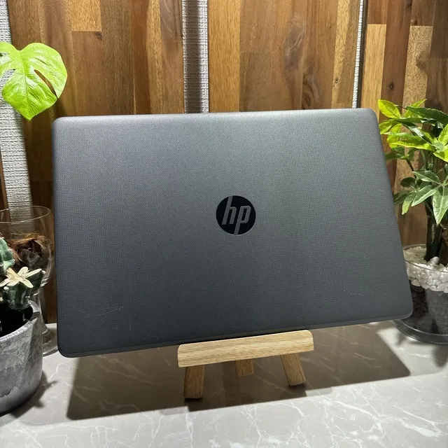 HP 250 G6 ☘️メモリ8GB ☘️Core i5第7世代 /SSD256GB【VKHRC2404029】