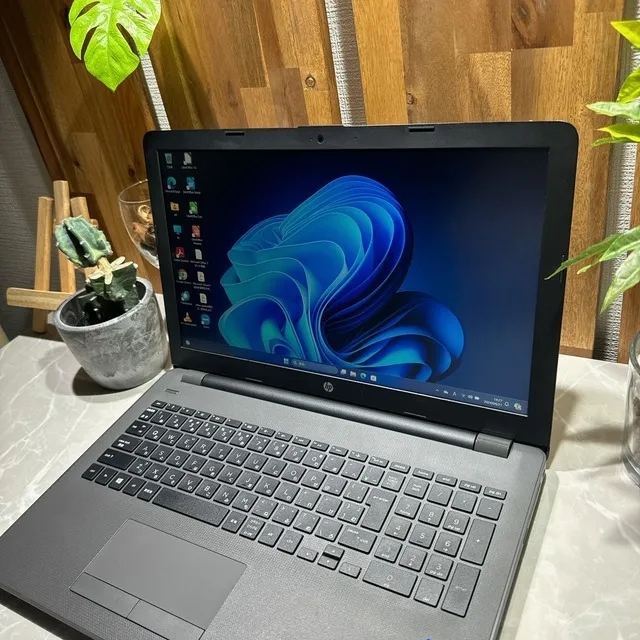 HP 250 G6 ☘️メモリ8GB ☘️Core i5第7世代 /SSD256GB【VKHRC2404029】