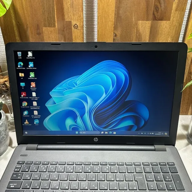 HP 250 G6 ☘️メモリ8GB ☘️Core i5第7世代 /SSD256GB【VKHRC2404029】