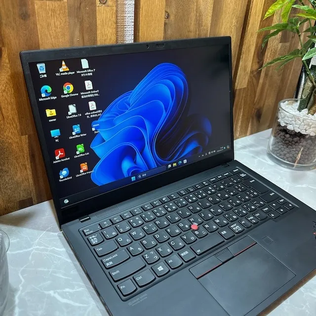 Thinkpad X1 Carbon ☘️メモ16GB☘️i5第10世代☘️爆速SSD【VKHRC2405008】