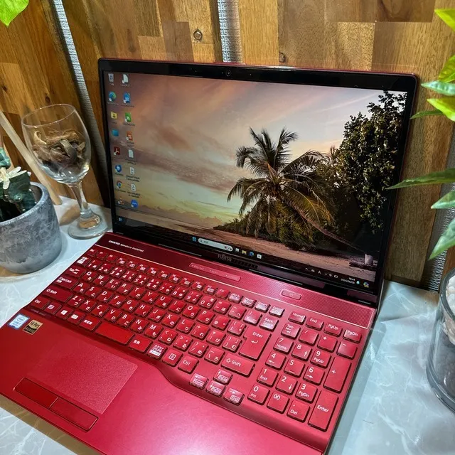 【美品】LIFEBOOK AH53/C2☘️i7第8世代☘️SSD256G+1TB【VKHRC2405081】