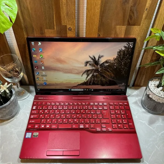 【美品】LIFEBOOK AH53/C2☘️i7第8世代☘️SSD256G+1TB【VKHRC2405081】